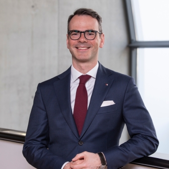Auf dem Foto ist der Leiter des BTV Asset Management zu sehen mit dem Zitat: Wir finden überall noch spannende Unternehmen, auch zu vernünftigen Preisen.