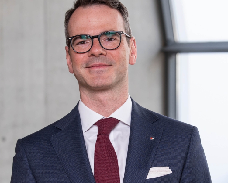 Auf dem Foto ist der Leiter des BTV Asset Management zu sehen.