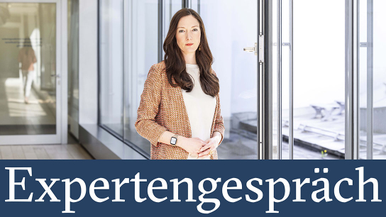 Auf dem Bild ist Eva Guem zu sehen. Sie leitet das Team Business Design & Strategic Initiatives" in der Bank für Tirol und Vorarlberg Aktiengesellschaft.